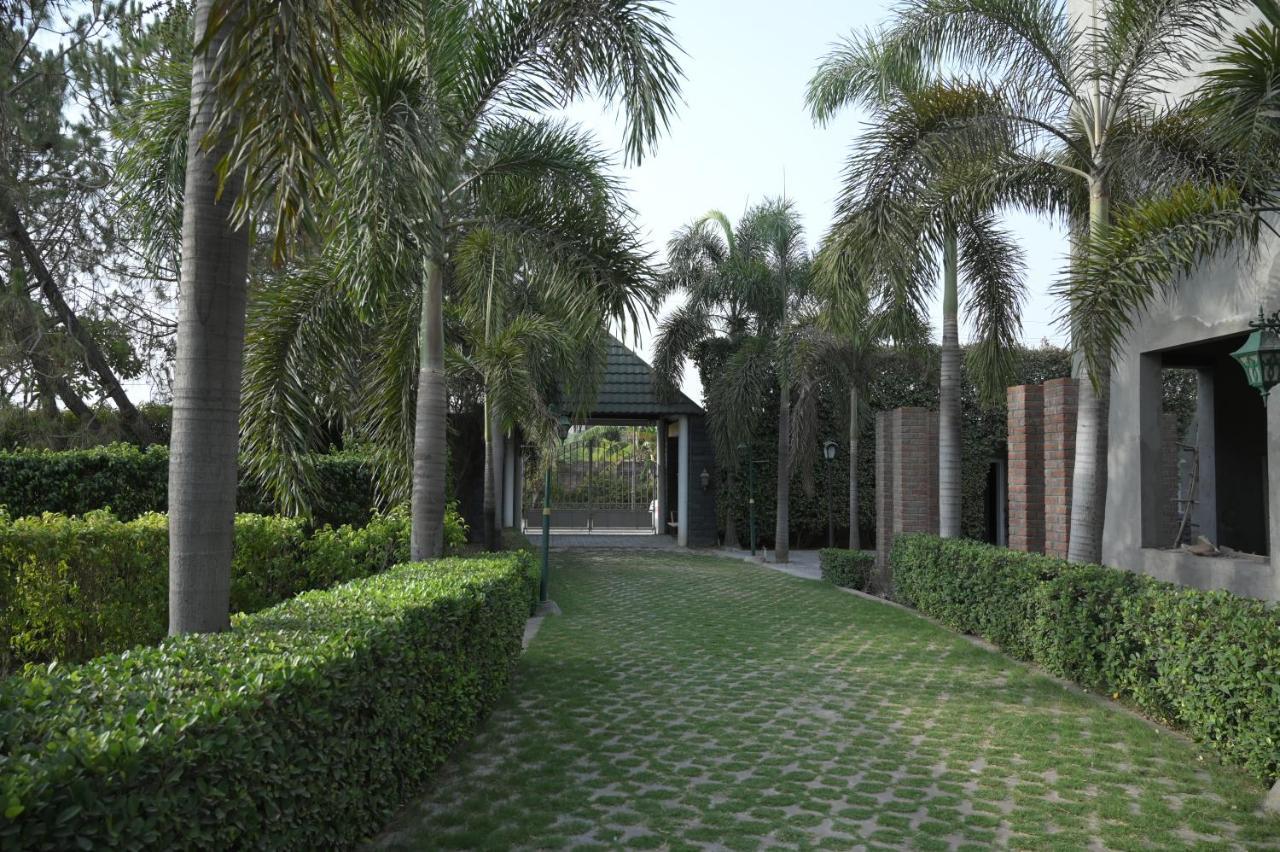 Kamal Resorts - The Luxury Of Being Yourself 루드히아나 외부 사진